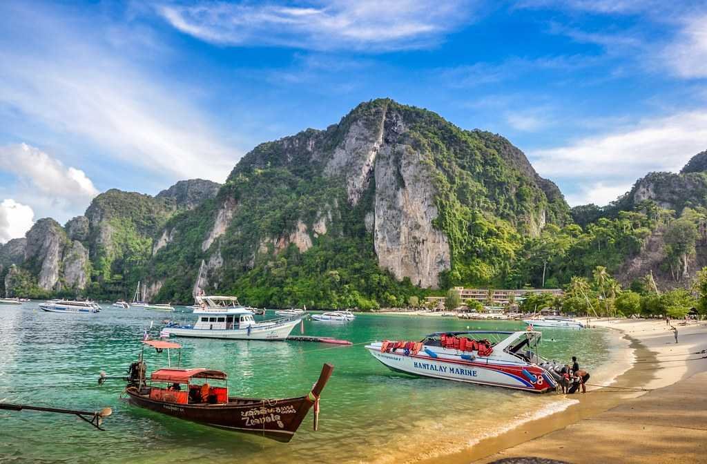 Solo Travel Doesn’t Have to Drain Your Savings